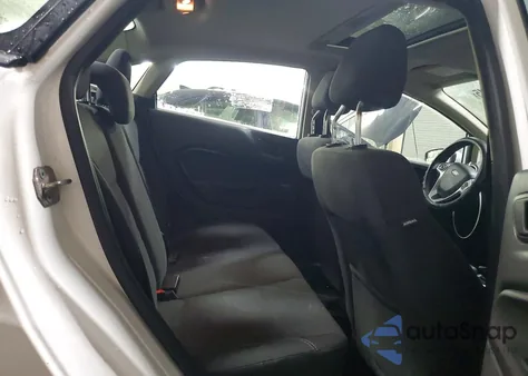 2019 Ford Fiesta Se z USA, uszkodzony, nr VIN 3FADP4BJ4KM165162